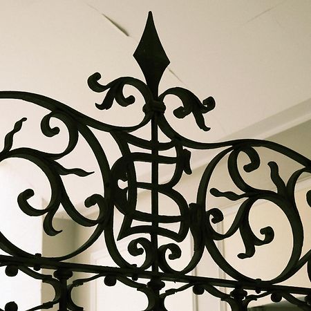 Comecasa Porta Romana Elegant Apartment Milan Bagian luar foto