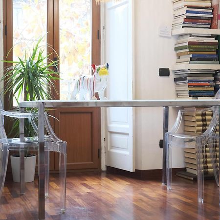 Comecasa Porta Romana Elegant Apartment Milan Bagian luar foto