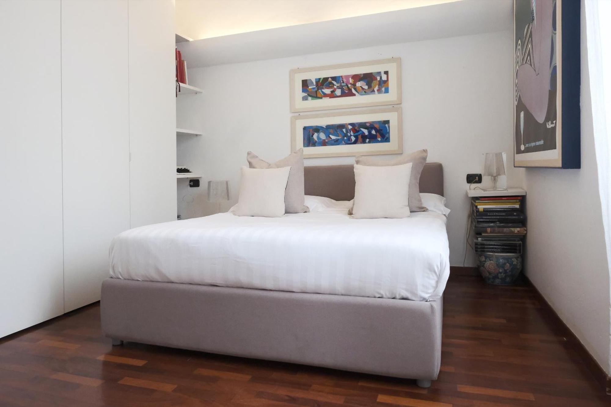 Comecasa Porta Romana Elegant Apartment Milan Bagian luar foto